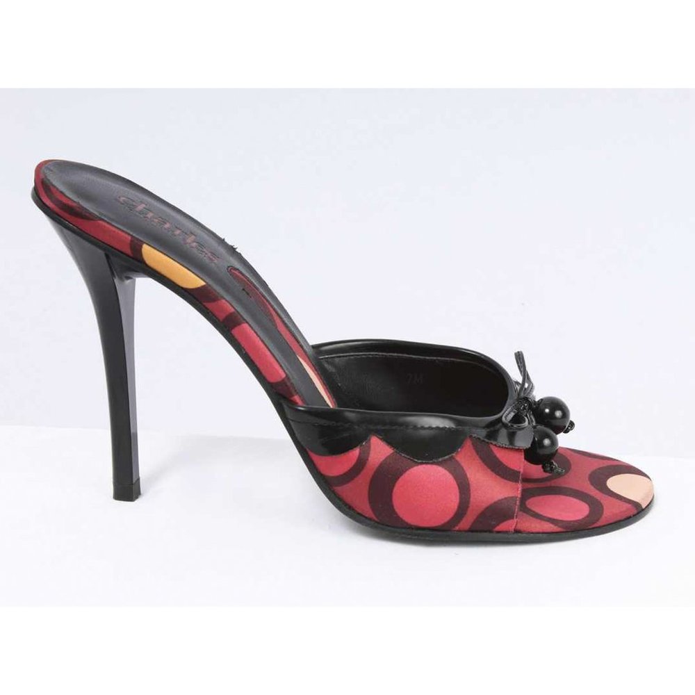 Charles David 7M Retro Geometric Slide Mules